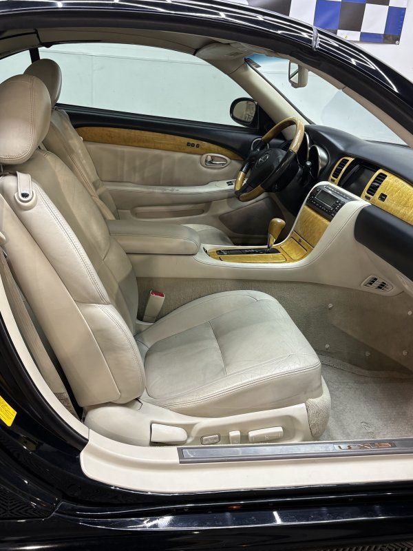 2002 Lexus SC 430 - Photo 11