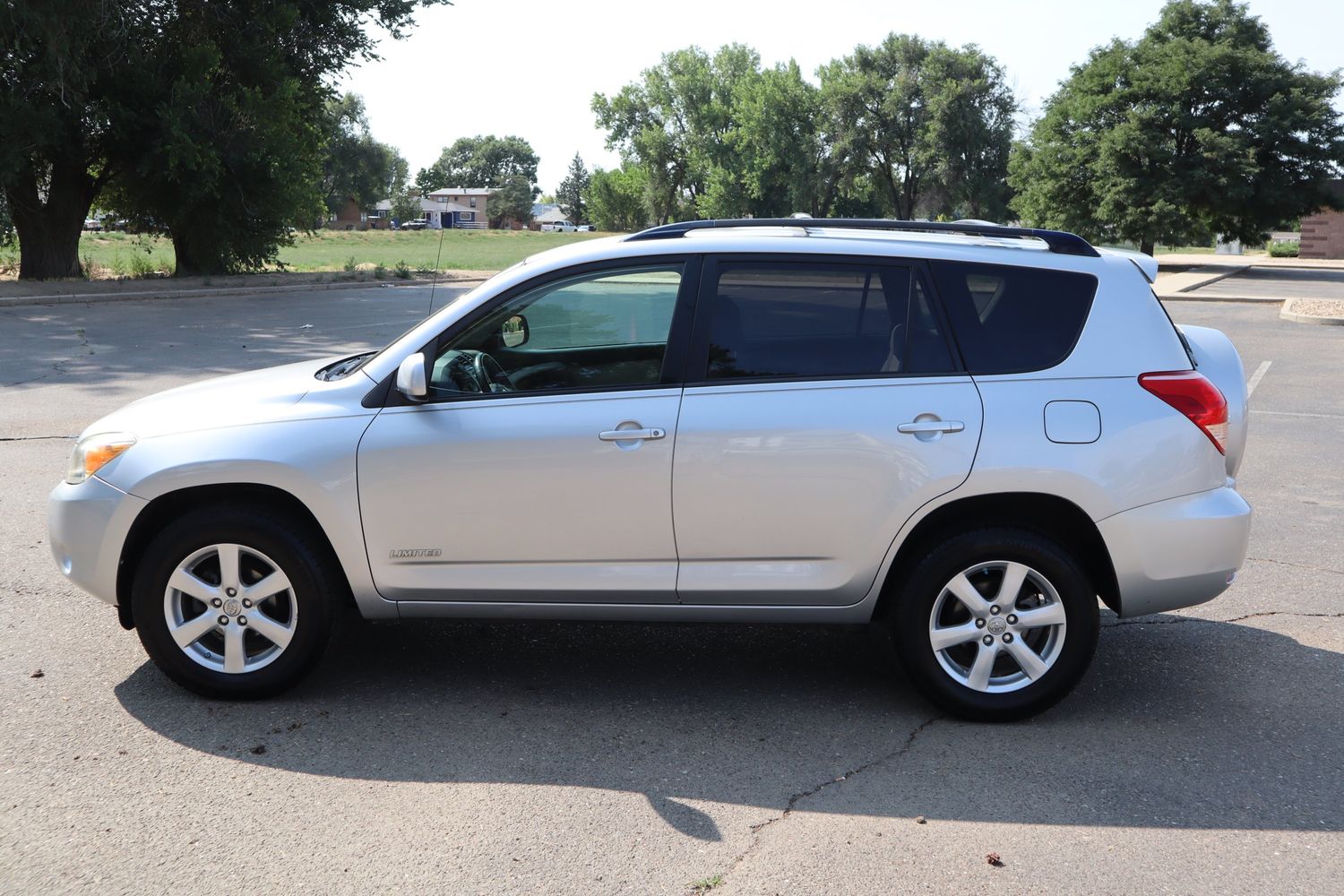 2008 Toyota RAV4 Limited | Victory Motors of Colorado