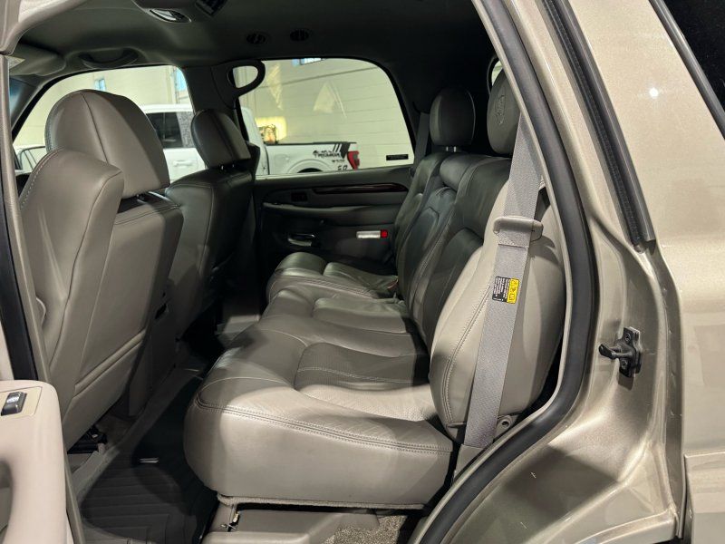 2002 Cadillac Escalade Base, photo 14