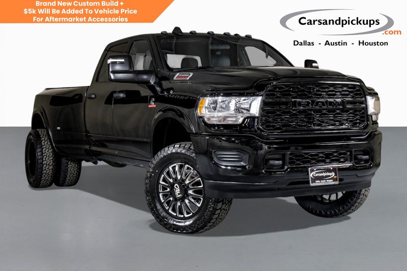 2024 RAM 3500 Tradesman Crew Cab LB DRW 4WD