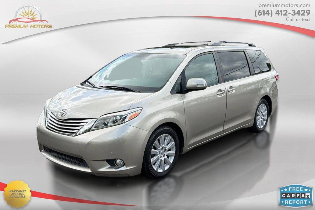 2015 Toyota Sienna Limited V6 7-Passenger's photo
