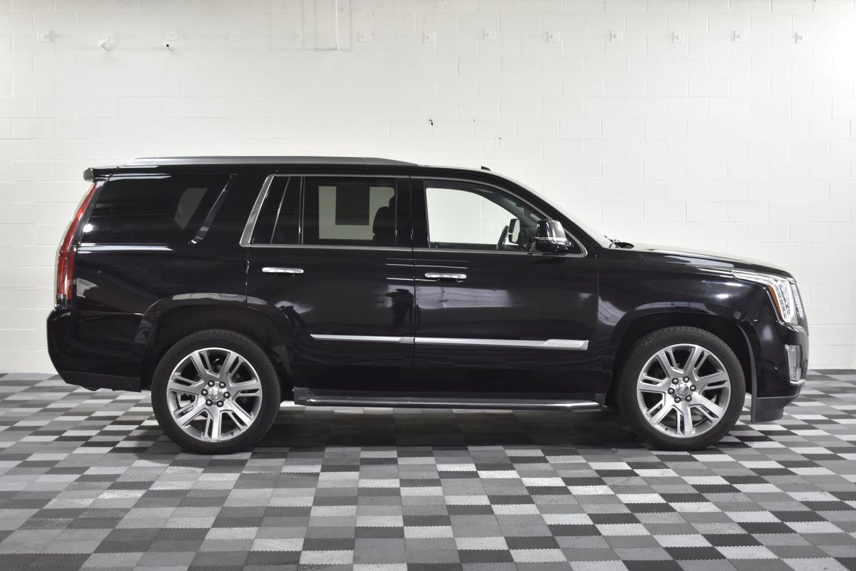 2018 Cadillac Escalade Luxury