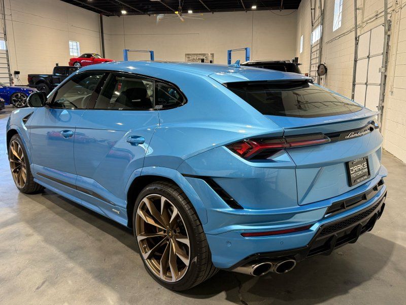 2023 Lamborghini Urus S, photo 3