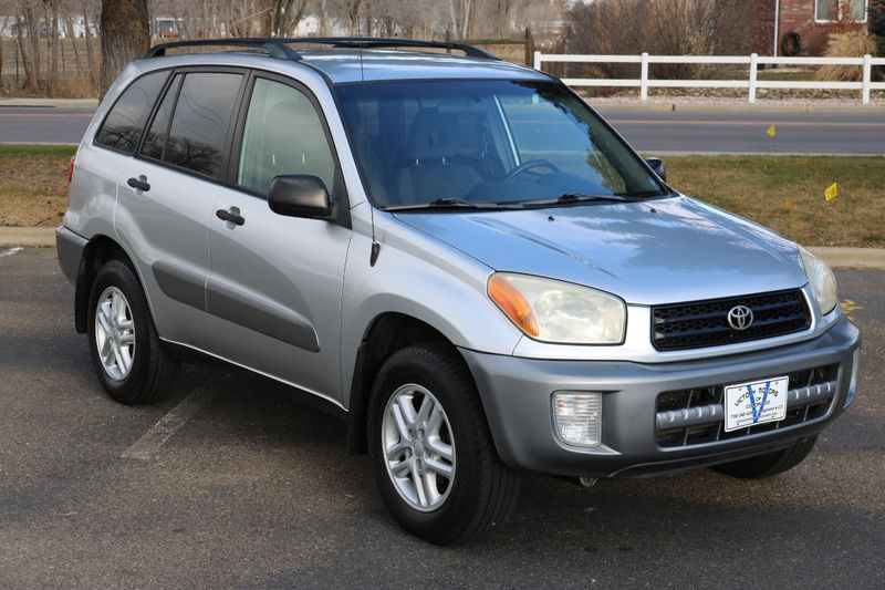 2003 Toyota RAV4 Photos