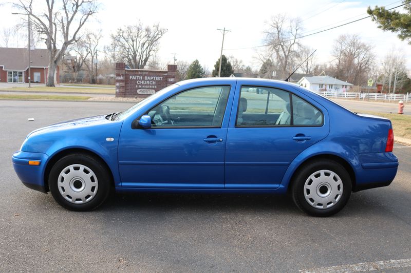 2002 Volkswagen Jetta Photos