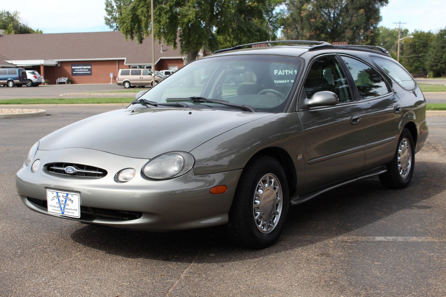 Ford taurus se