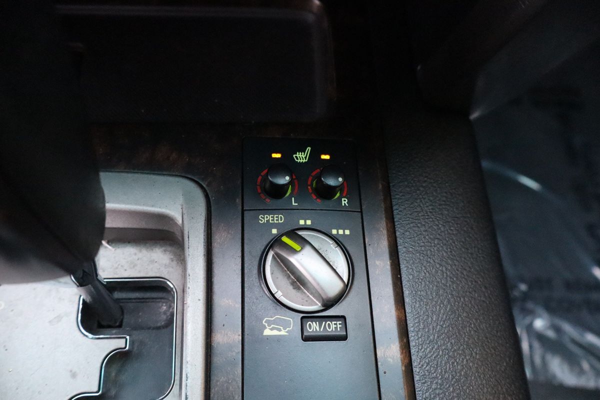 2009 Toyota Land Cruiser 