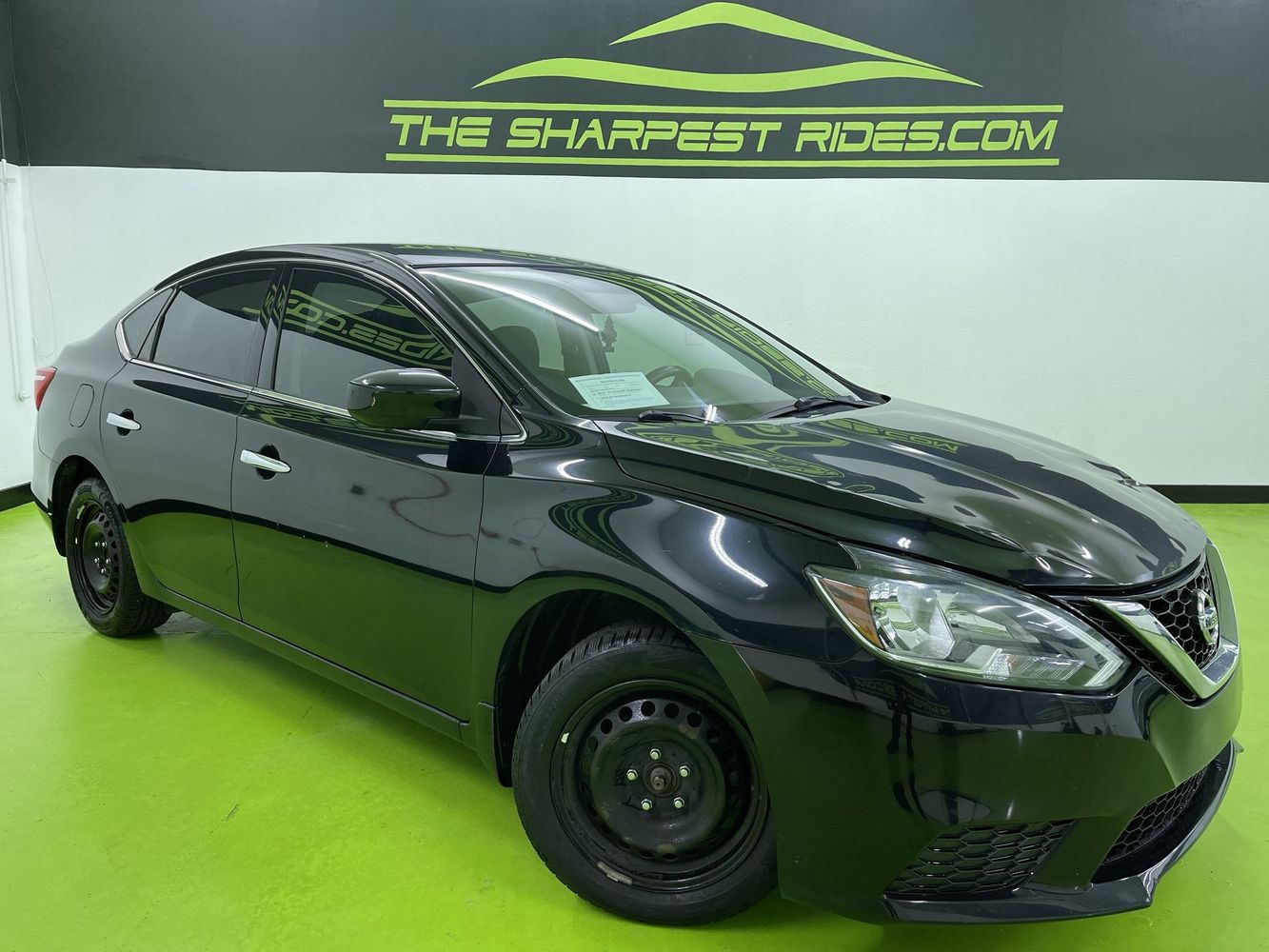 2019 Nissan Sentra S's photo