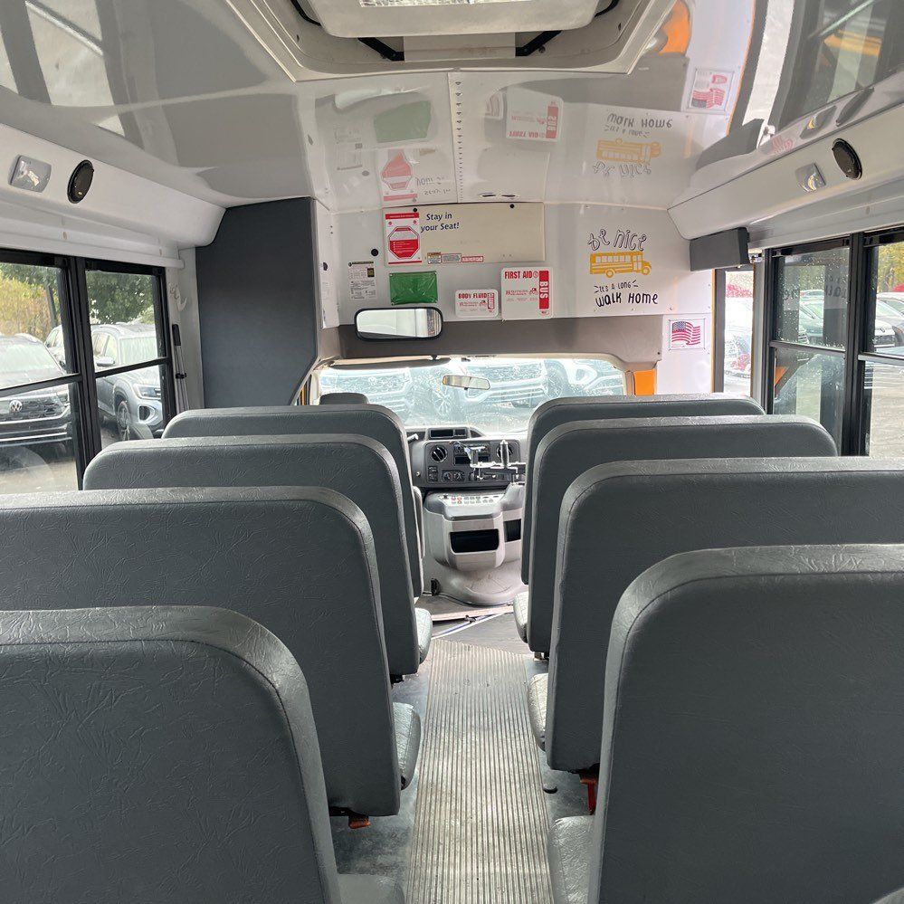 2016 Ford E-Series 12