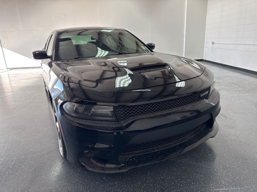 Black 2019 Dodge Charger R/T RWD Sedan Rear-Wheel Drive 8-Speed Automatic
