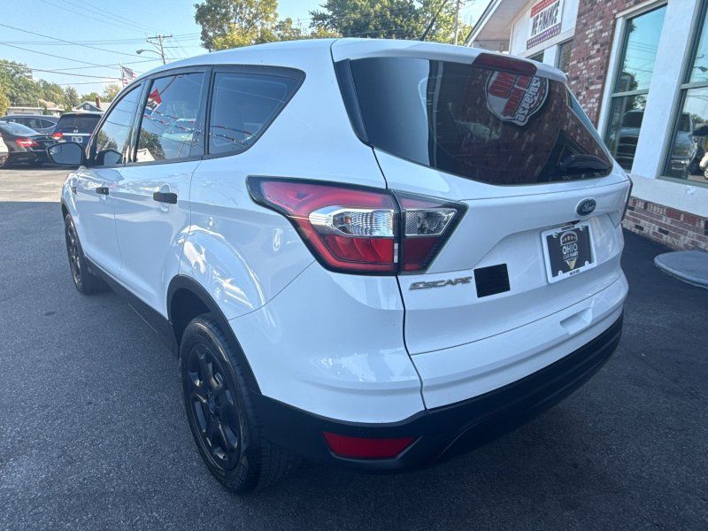2017 Ford Escape S photo 7