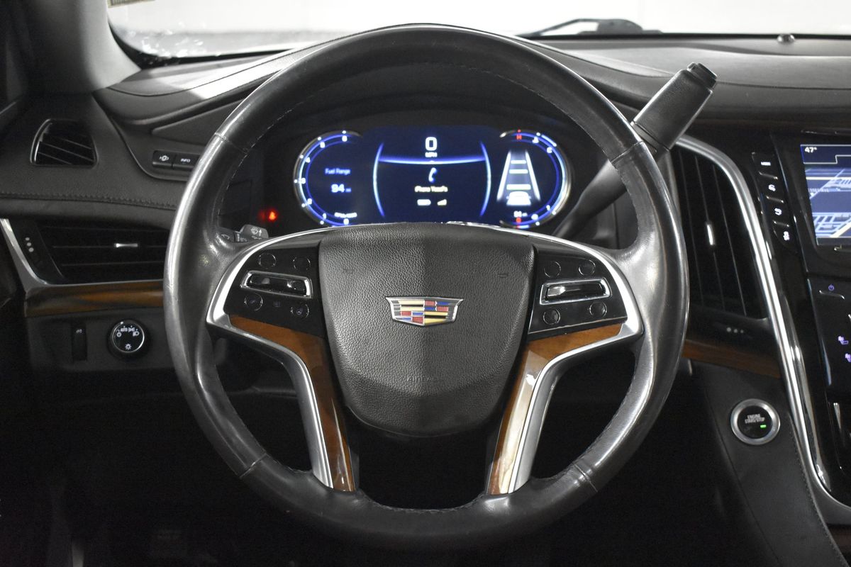 2018 Cadillac Escalade Luxury