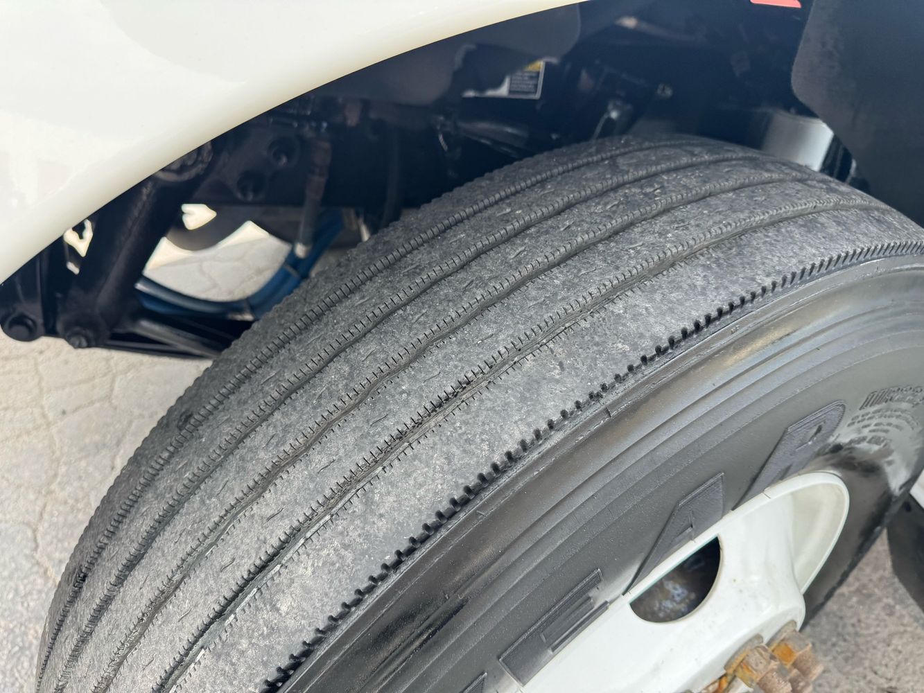 2019 Kenworth T3 Series photo 10