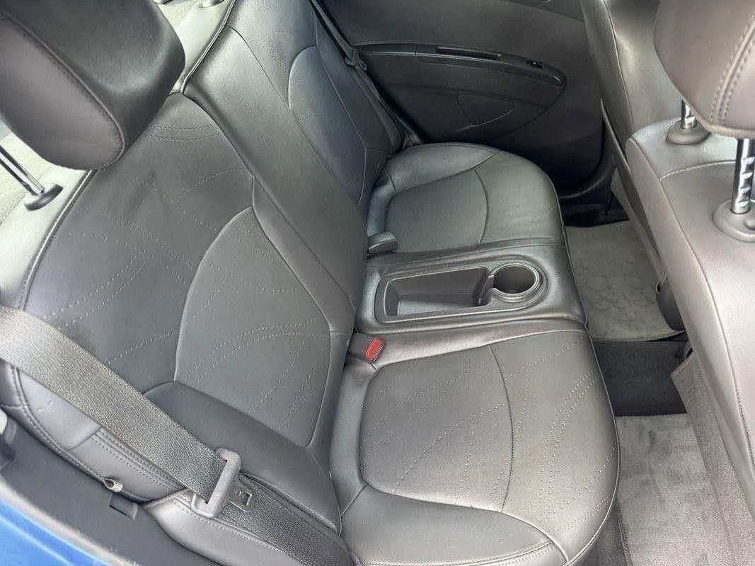 2015 Chevrolet Spark LT photo 20