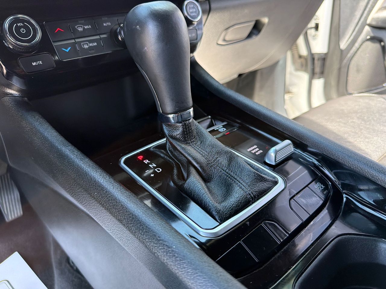 2025 Jeep Compass Limited - Photo 30