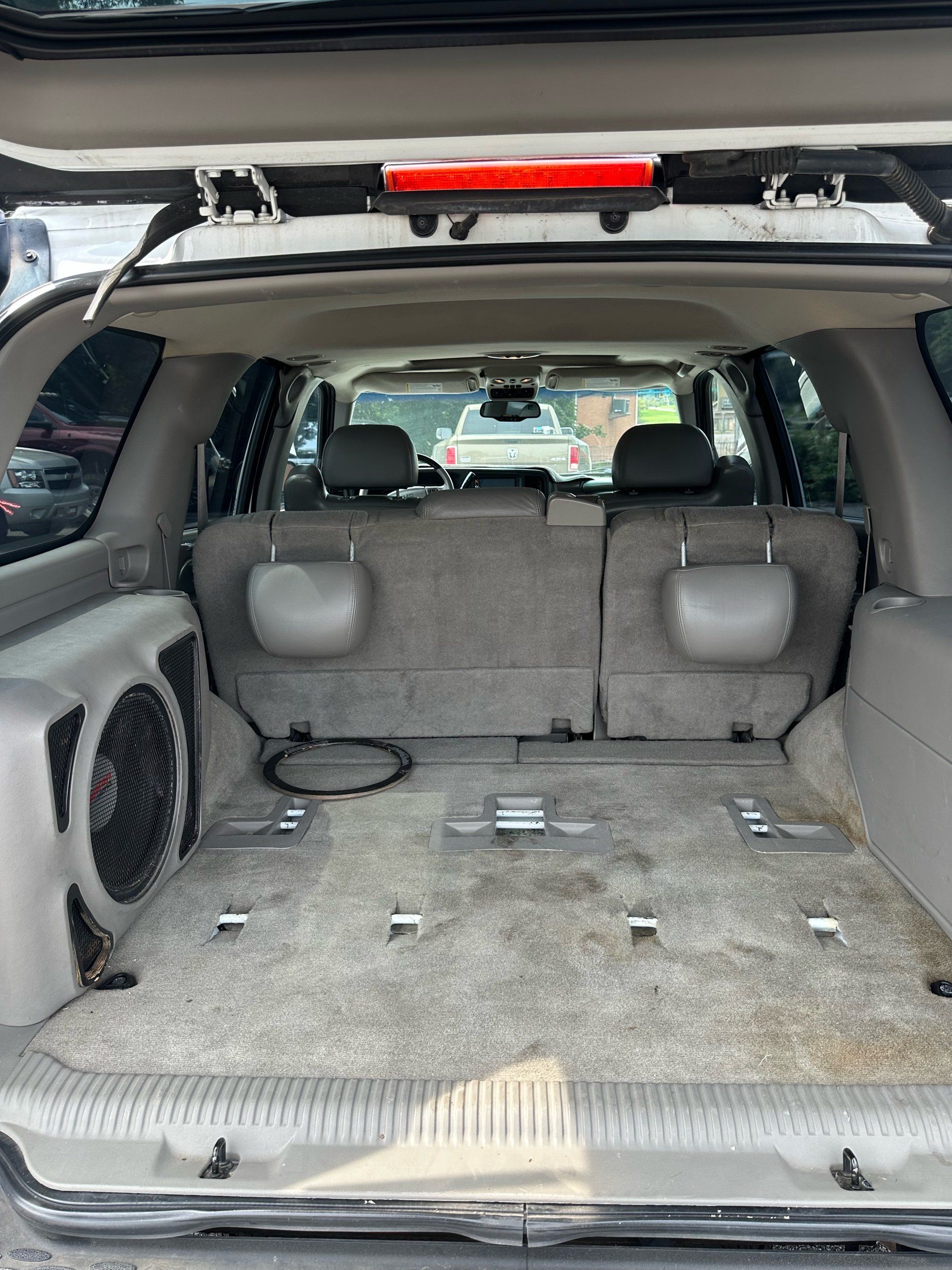 2005 GMC Yukon Denali - Photo 12
