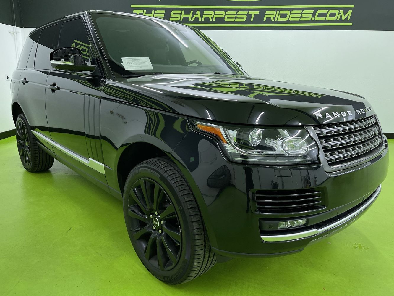 2017 Land Rover Range Rover Base photo 2