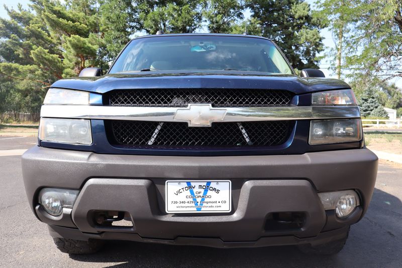 2005 Chevrolet Avalanche 1500 Z71 | Victory Motors of Colorado
