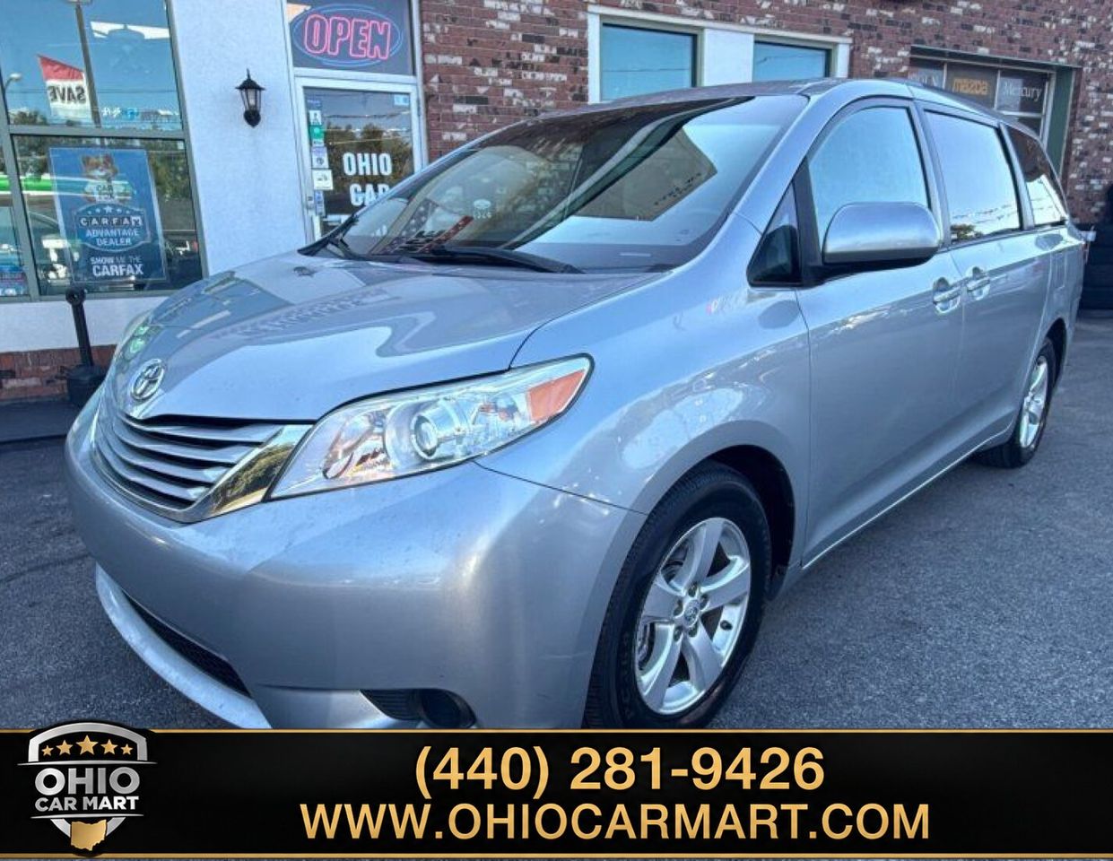 2016 Toyota Sienna LE