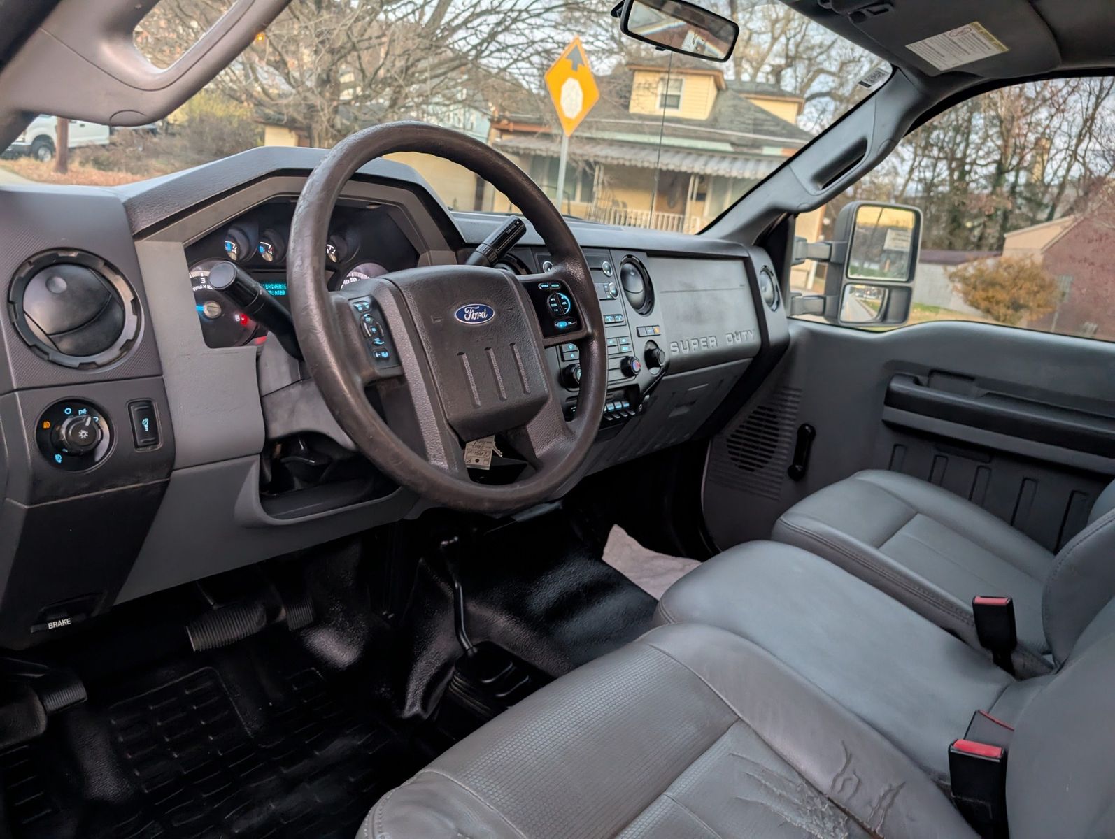 2012 Ford F-550 Super Duty 44