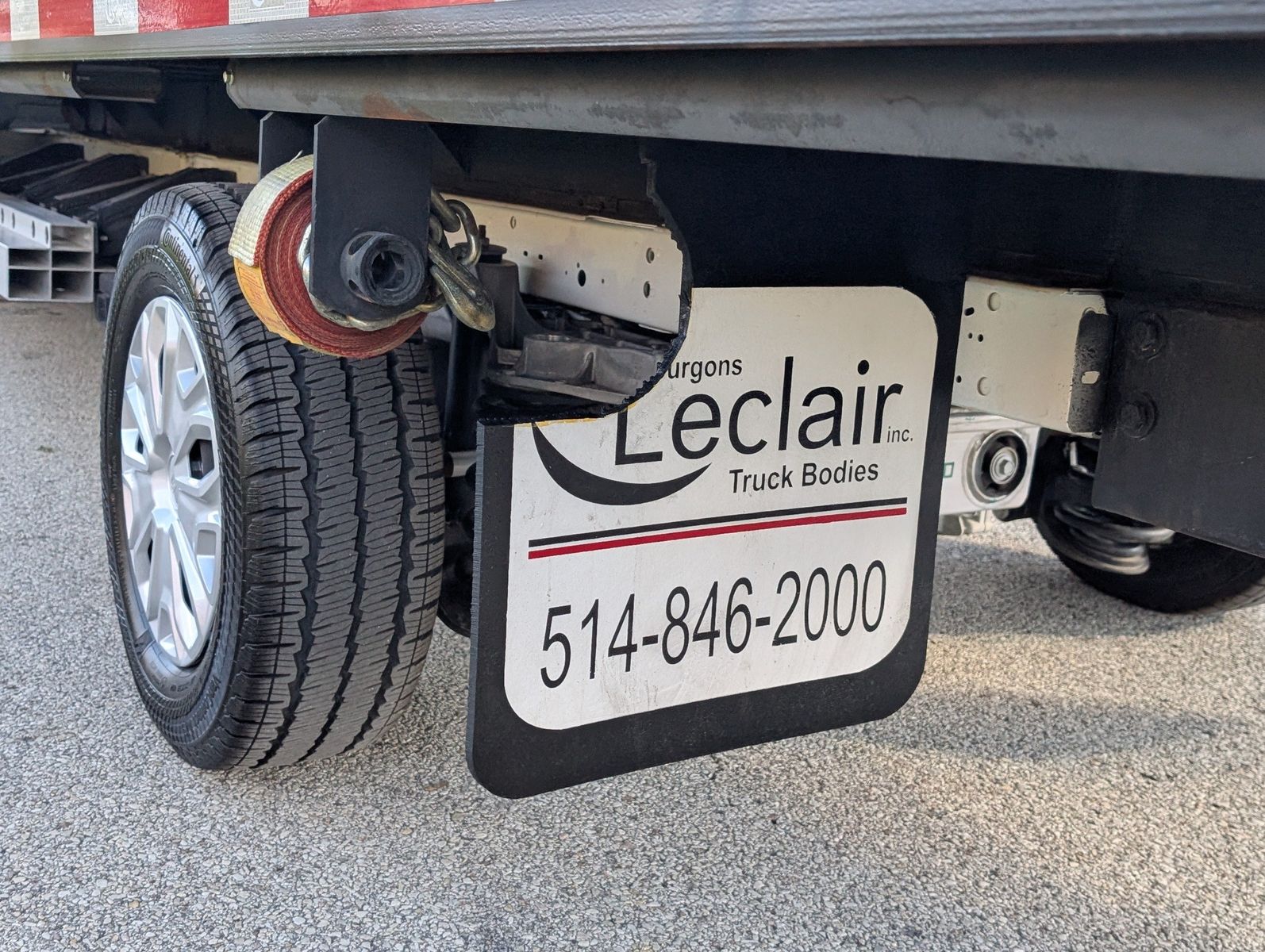 2023 Ford E-Transit-350 43