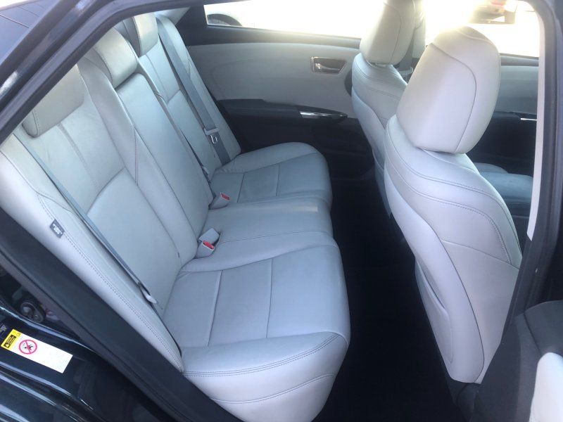 2015 Toyota Avalon Hybrid XLE Touring photo 12