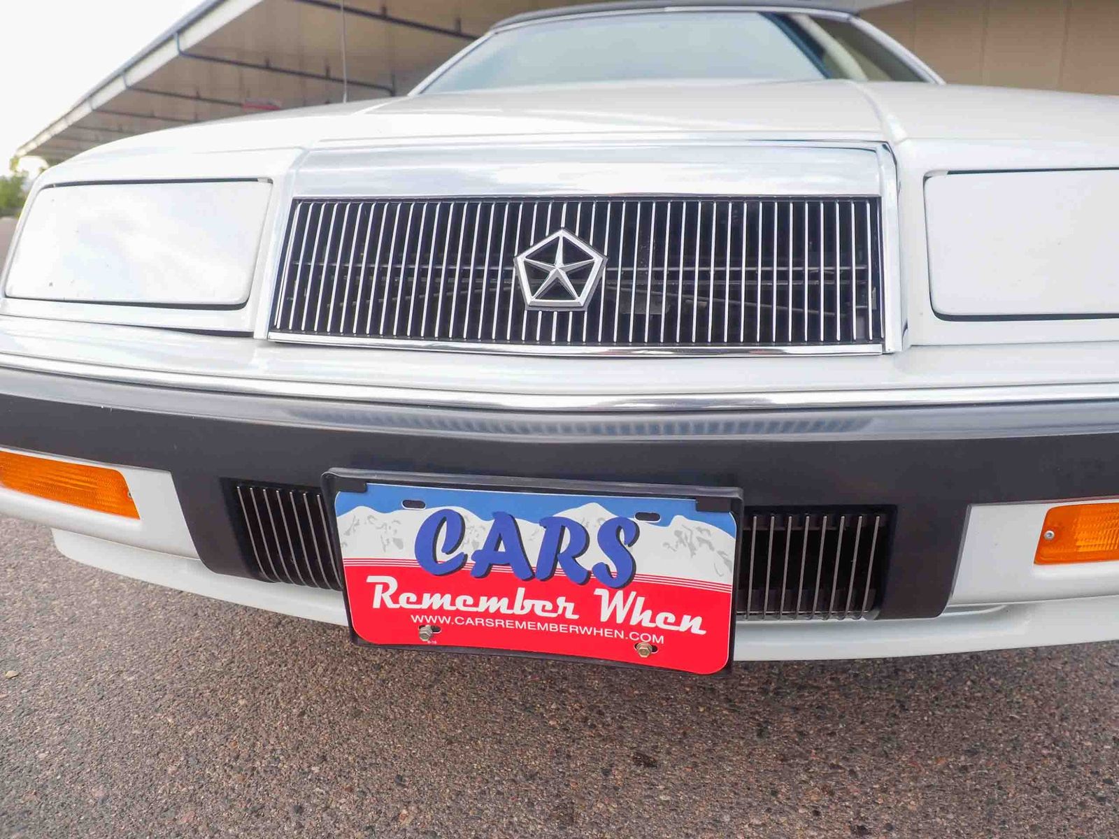 1990 Chrysler Le Baron 25