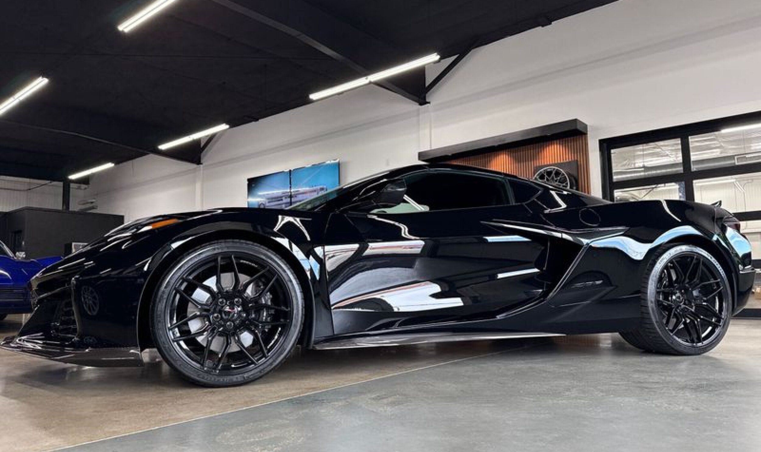 2025 Chevrolet Corvette Z06 Coupe 2LZ photo 3