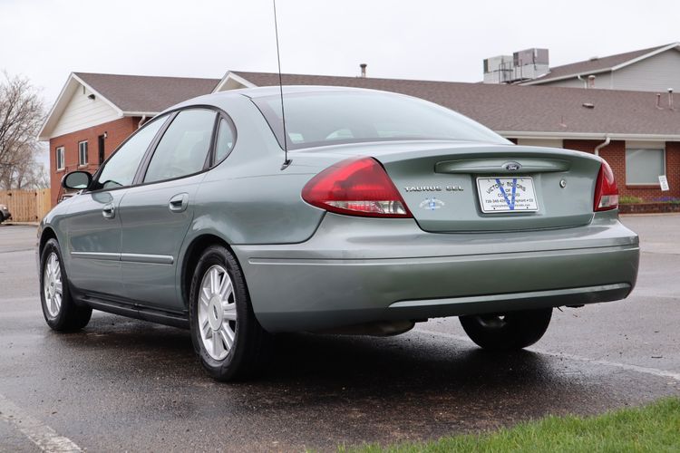 2006 Ford Taurus SEL | Victory Motors of Colorado