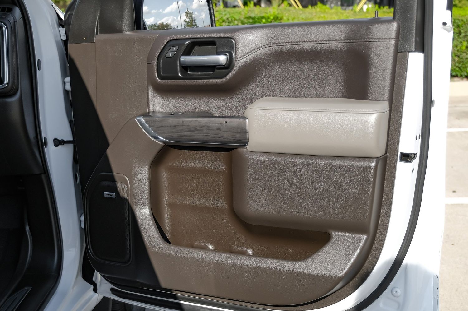2019 Chevrolet Silverado LTZ photo 32