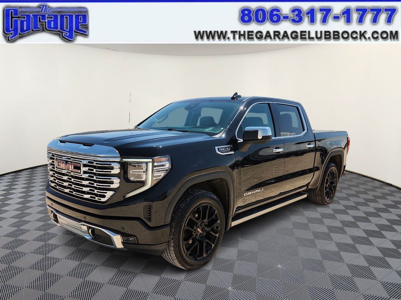 2023 GMC Sierra 4WD Crew Cab Short Box Denali's photo
