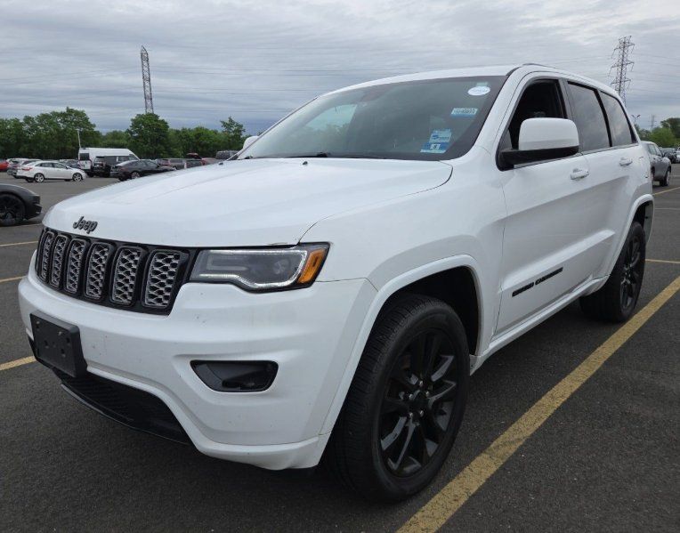 2020 Jeep Grand Cherokee Altitude 4WD's photo
