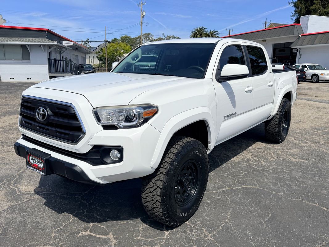View vehicle photo 3