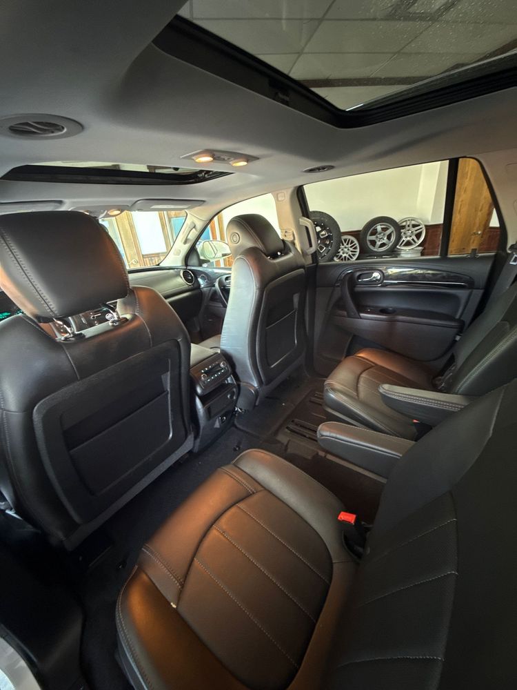 2017 Buick Enclave Premium photo 16