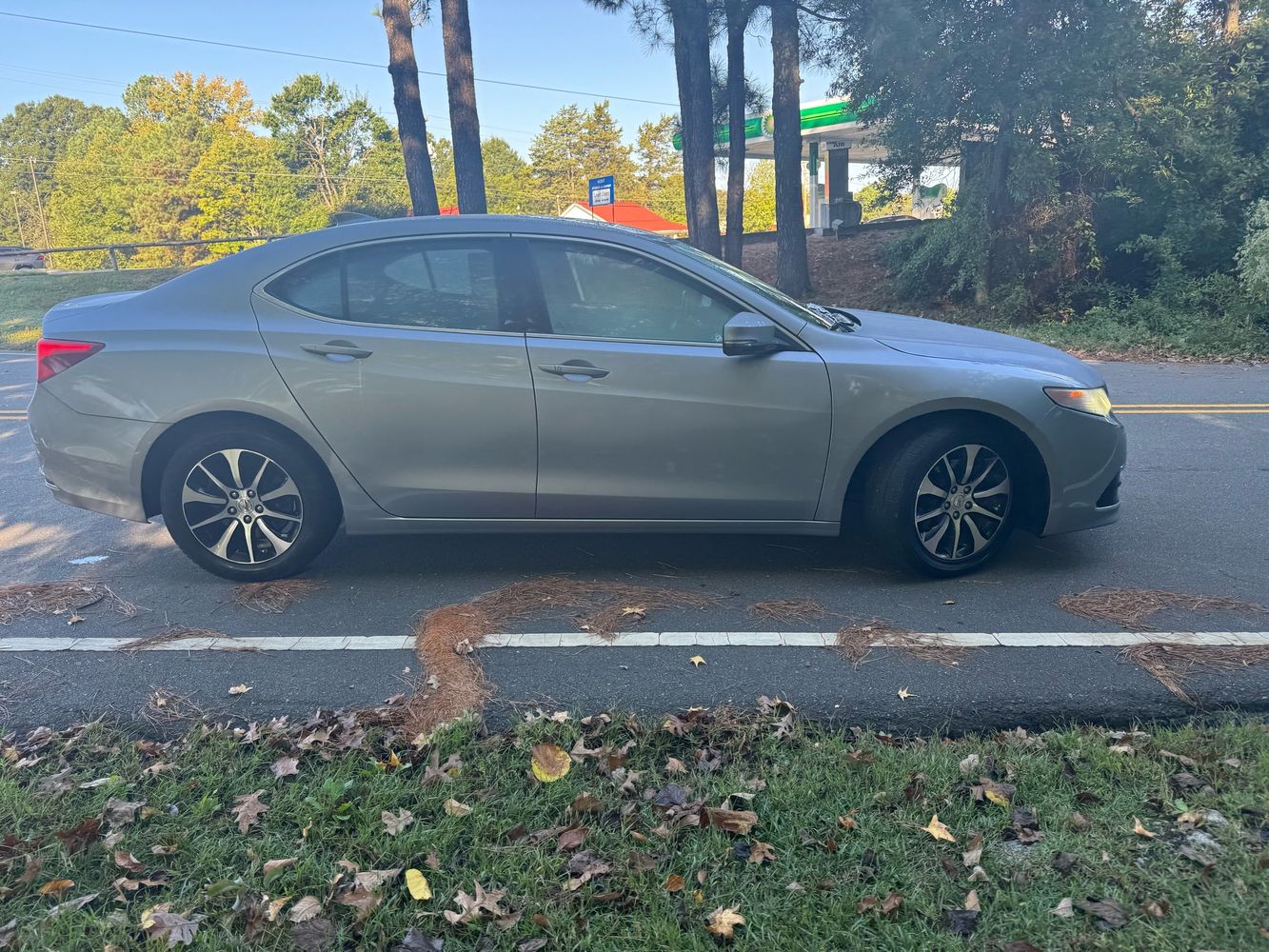 2015 Acura TLX Technology photo 6