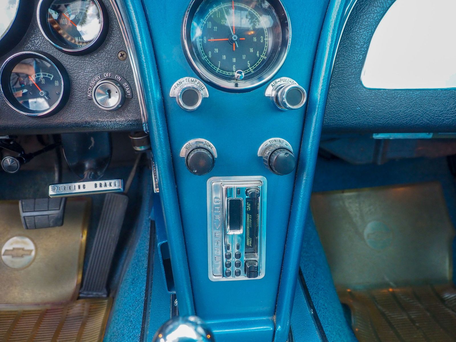 1966 Chevrolet Corvette 61