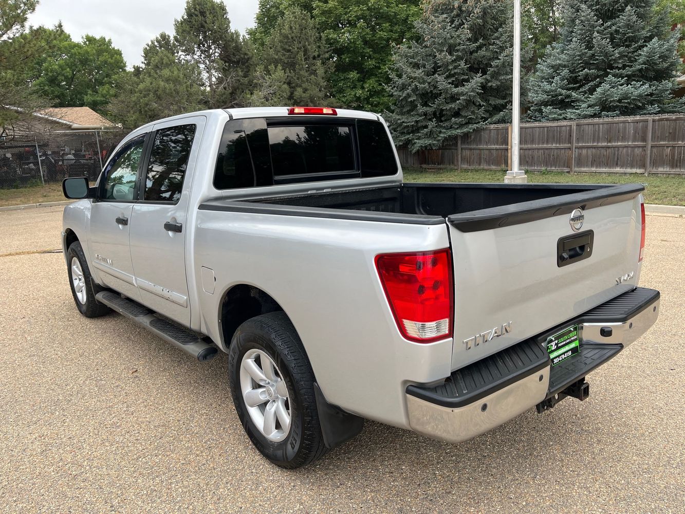 2014 Nissan Titan SV photo 7