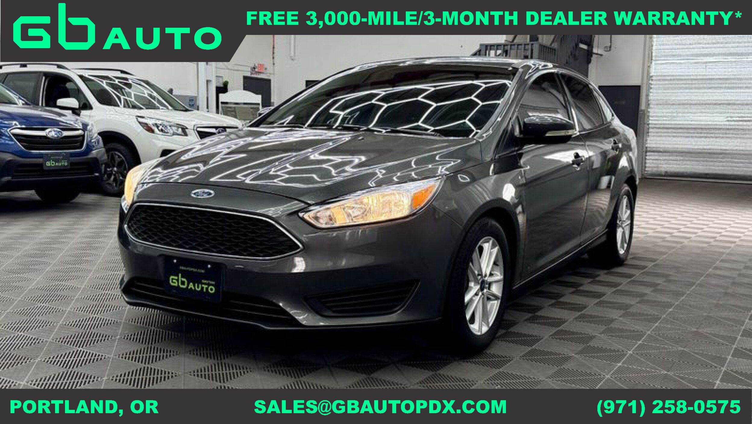 2017 Ford Focus Sedan SE's photo