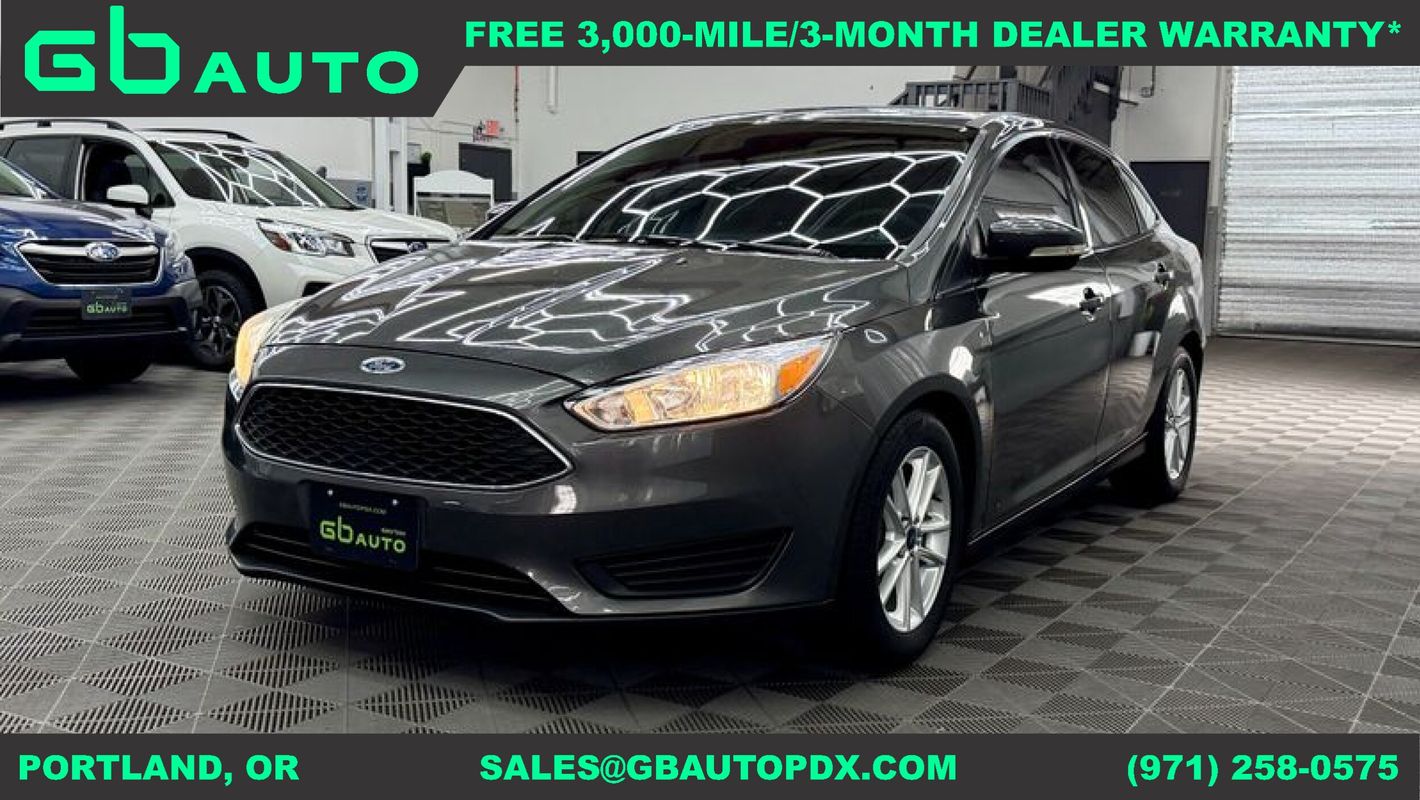 Gray 2017 Ford Focus SE Sedan Front-Wheel Drive 6-Speed Manual