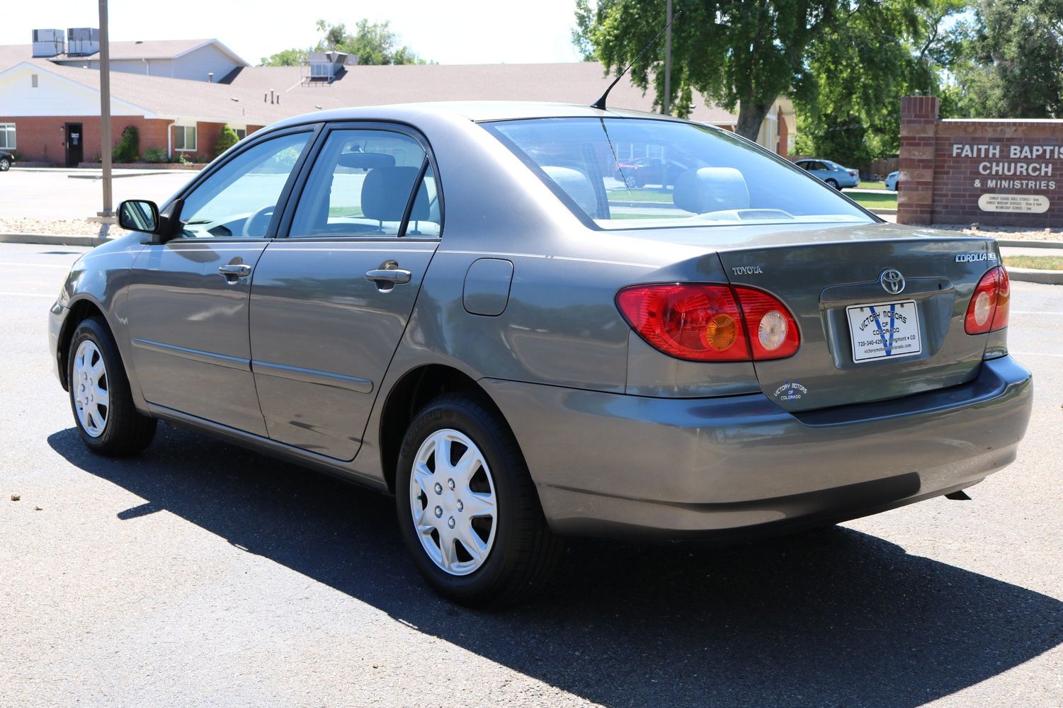 2004 Toyota Corolla LE | Victory Motors of Colorado