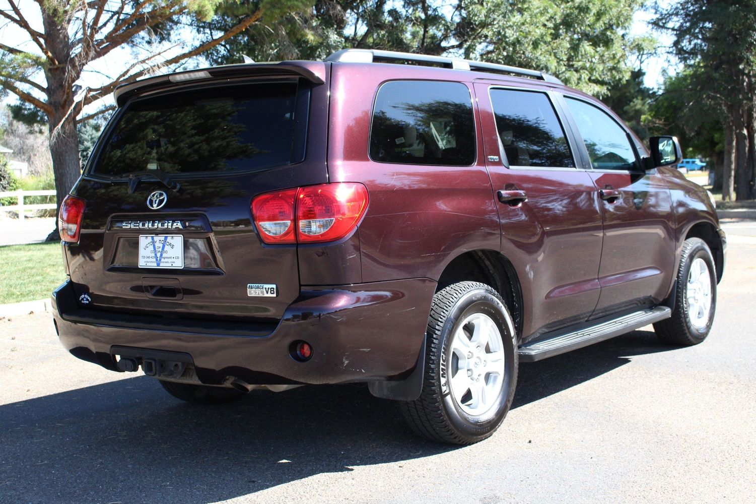 Toyota sequoia sr5