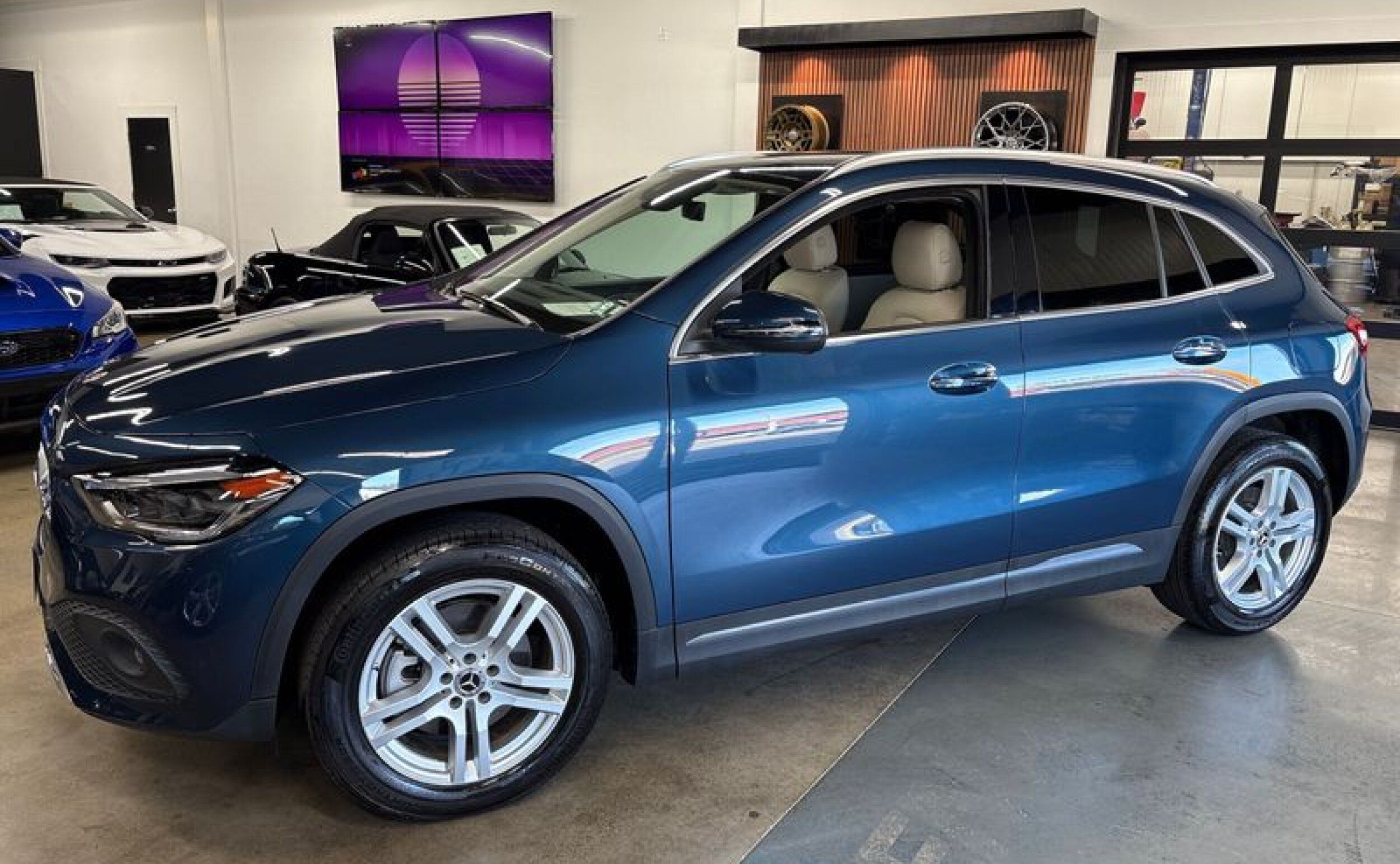 2023 Mercedes-Benz GLA Base