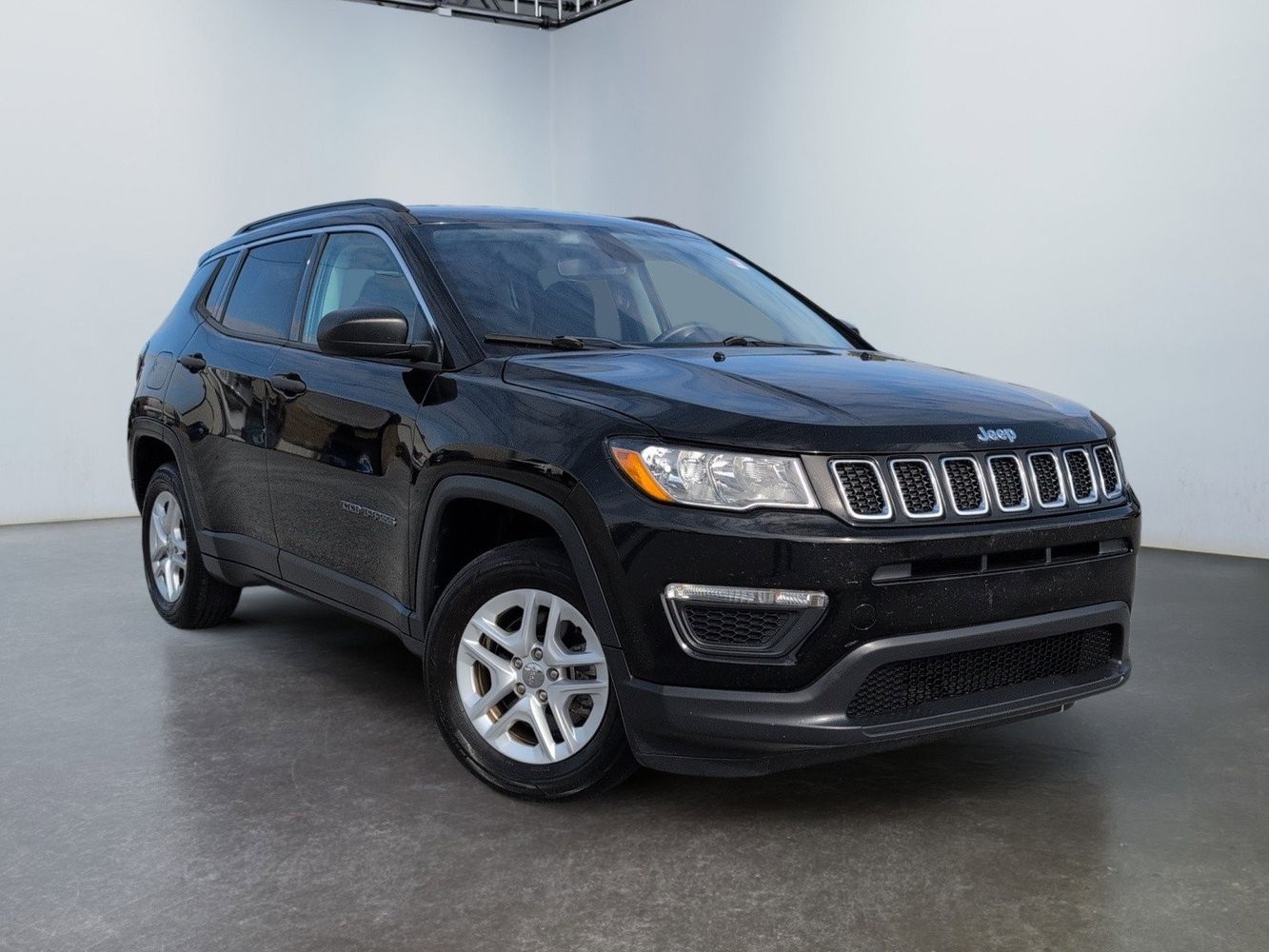 2019 Jeep Compass Sport's photo