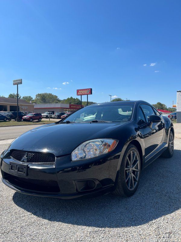2011 Mitsubishi Eclipse GS photo 2