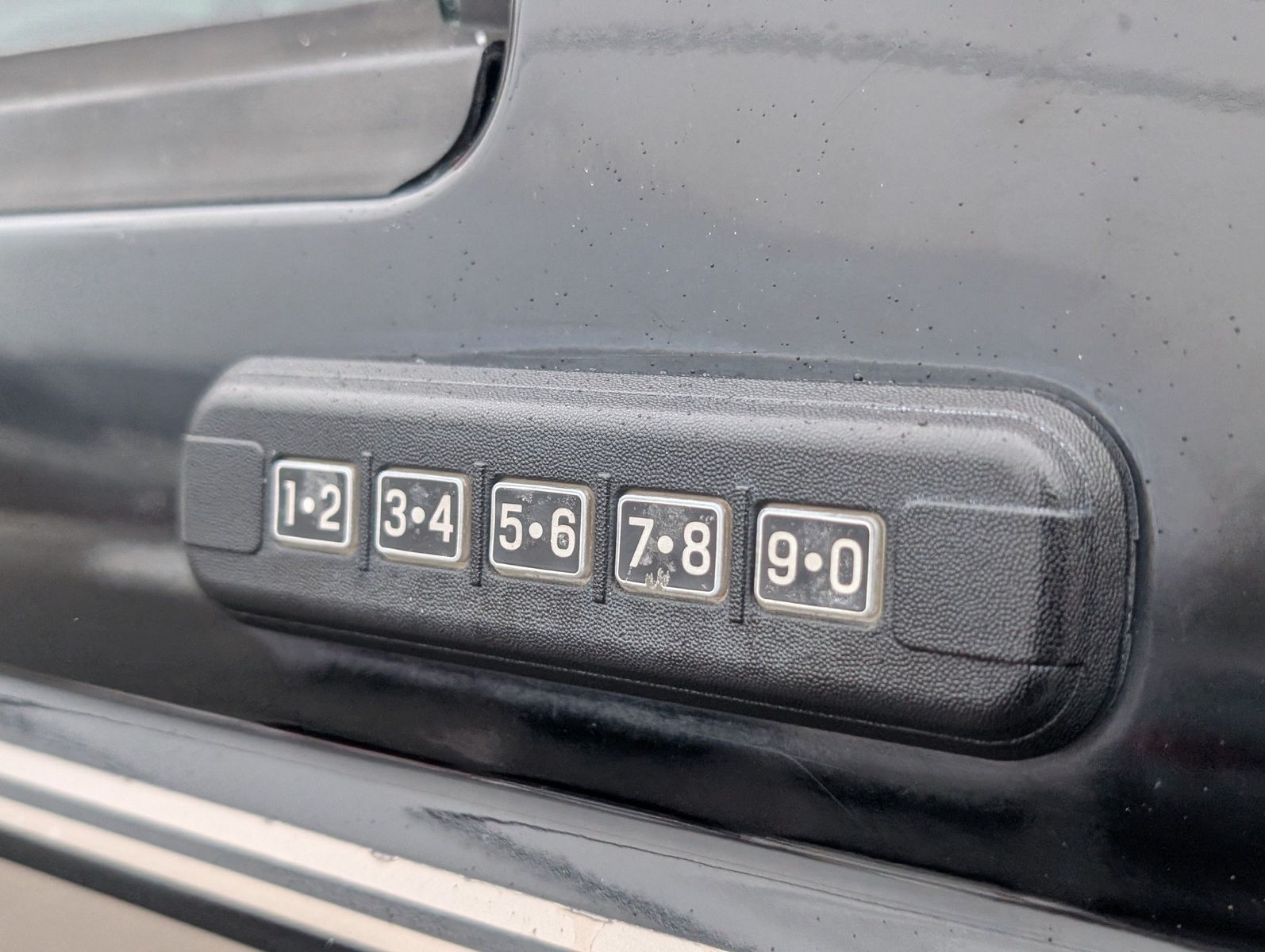 2004 Ford F-350 Super Duty 136