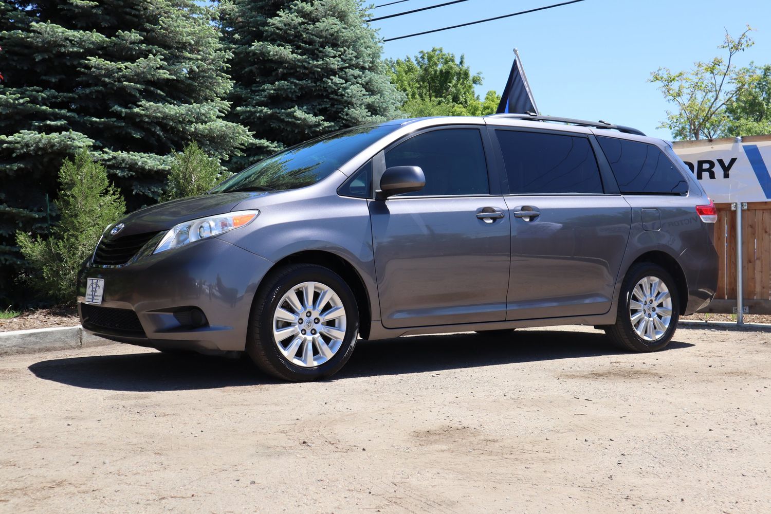 2011 Toyota Sienna LE 7-Passenger | Victory Motors of Colorado