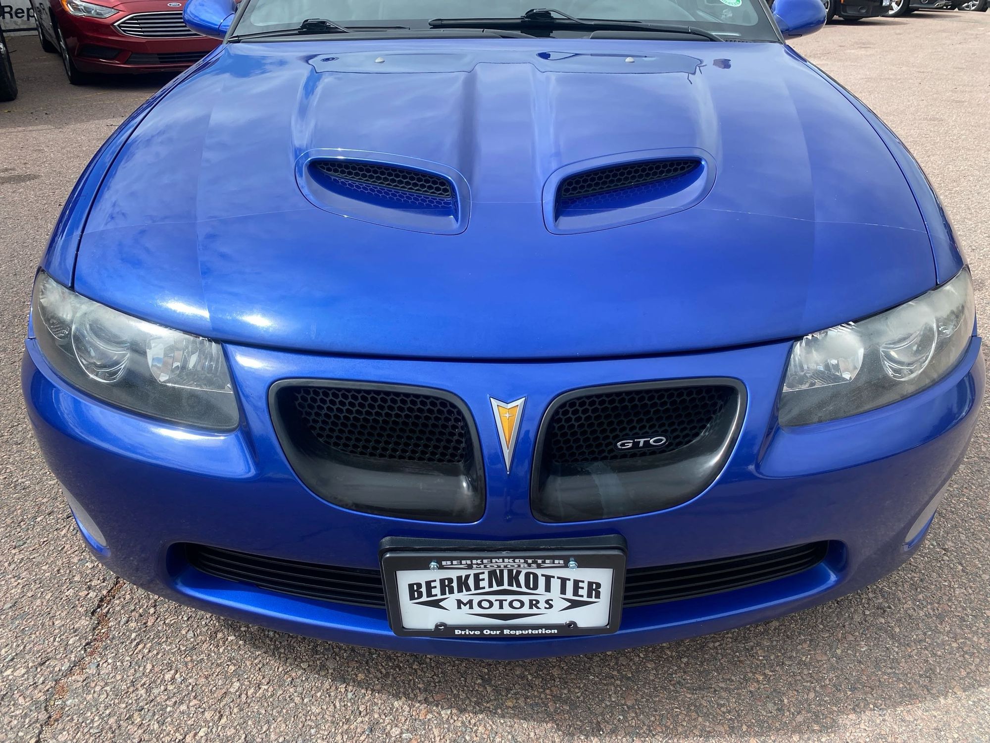 2005 Pontiac GTO photo 18