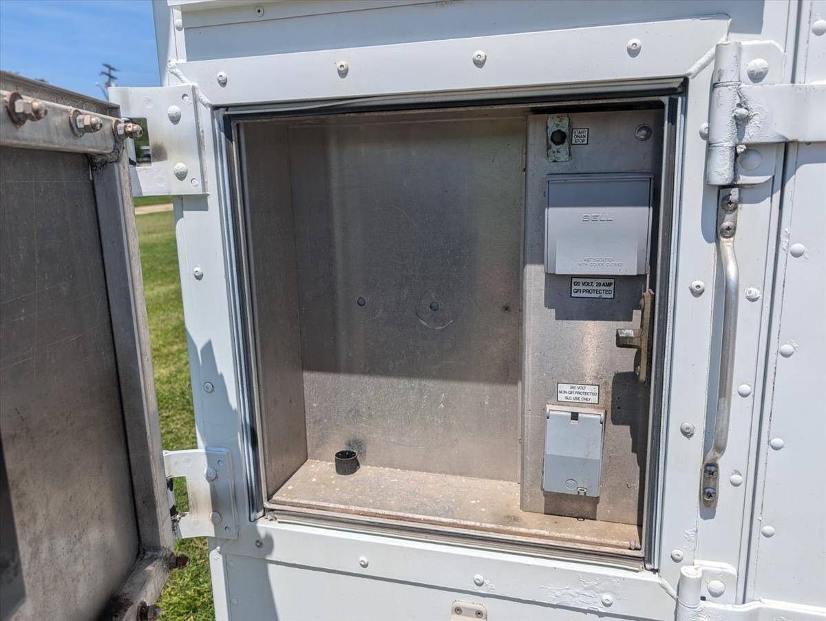 2008 Chevrolet Express Cutaway 51