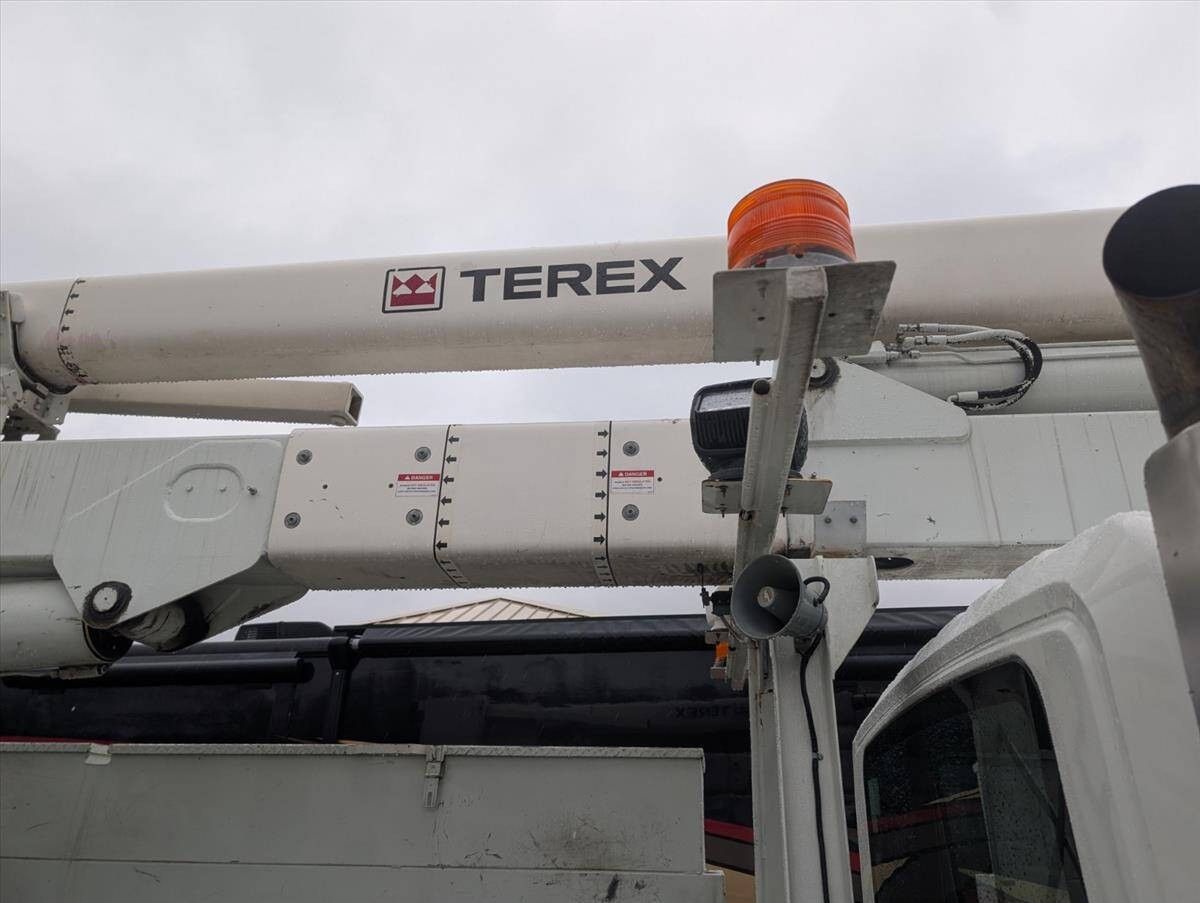 2011 International DuraStar 4300 25