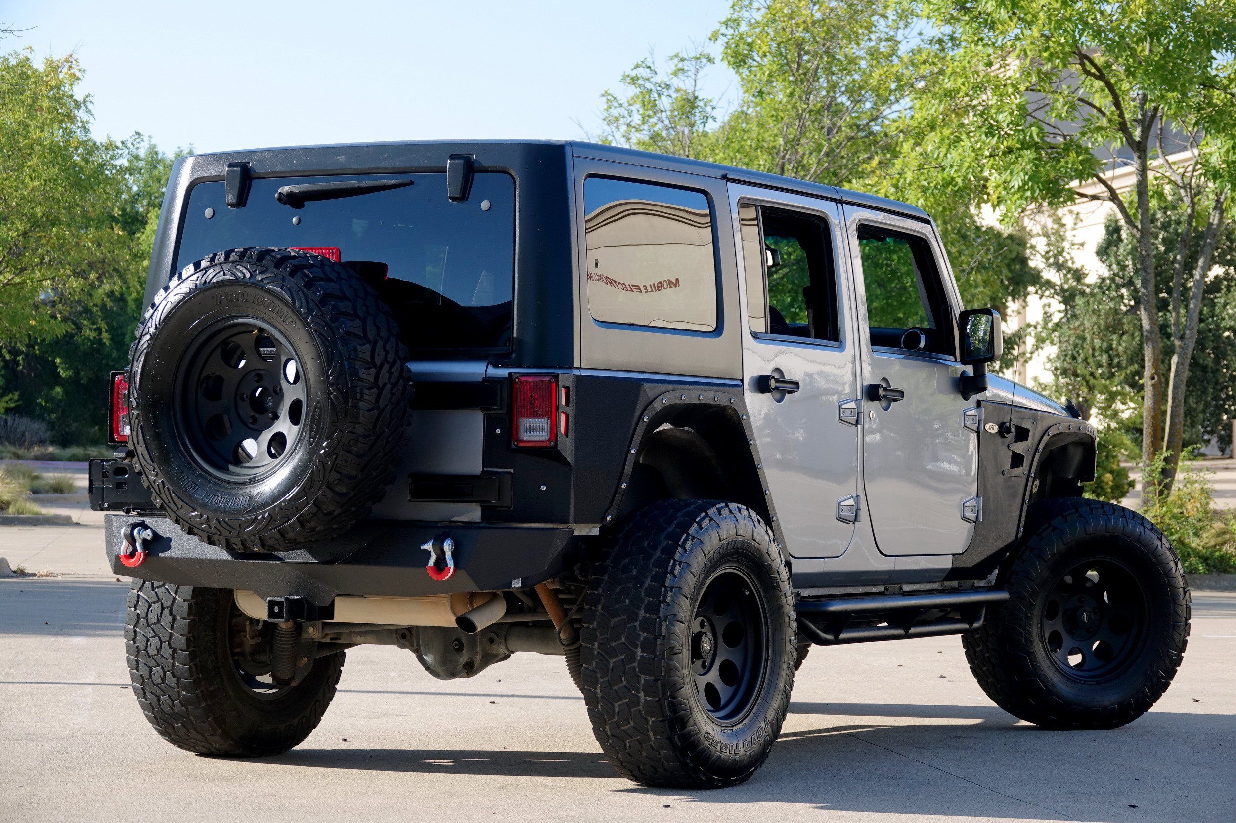 2015 Jeep Wrangler Unlimited Rubicon photo 3